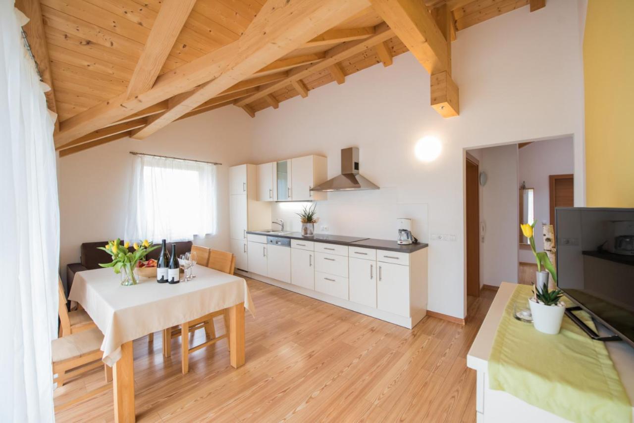 Appartement Schwarzhaus à Monticolo Extérieur photo